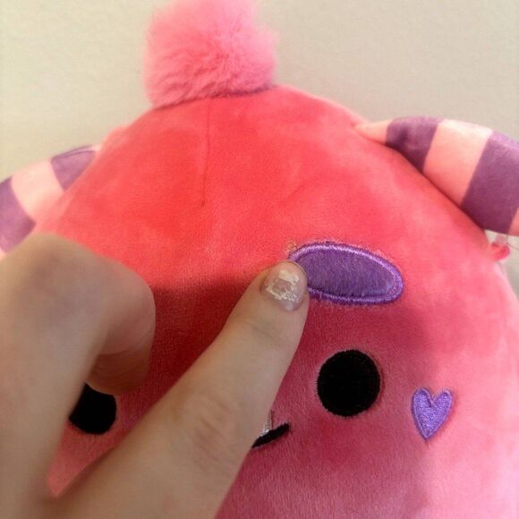 Mont the Monster 8" Valentine's Day Squishmallow - Picture 2 of 6